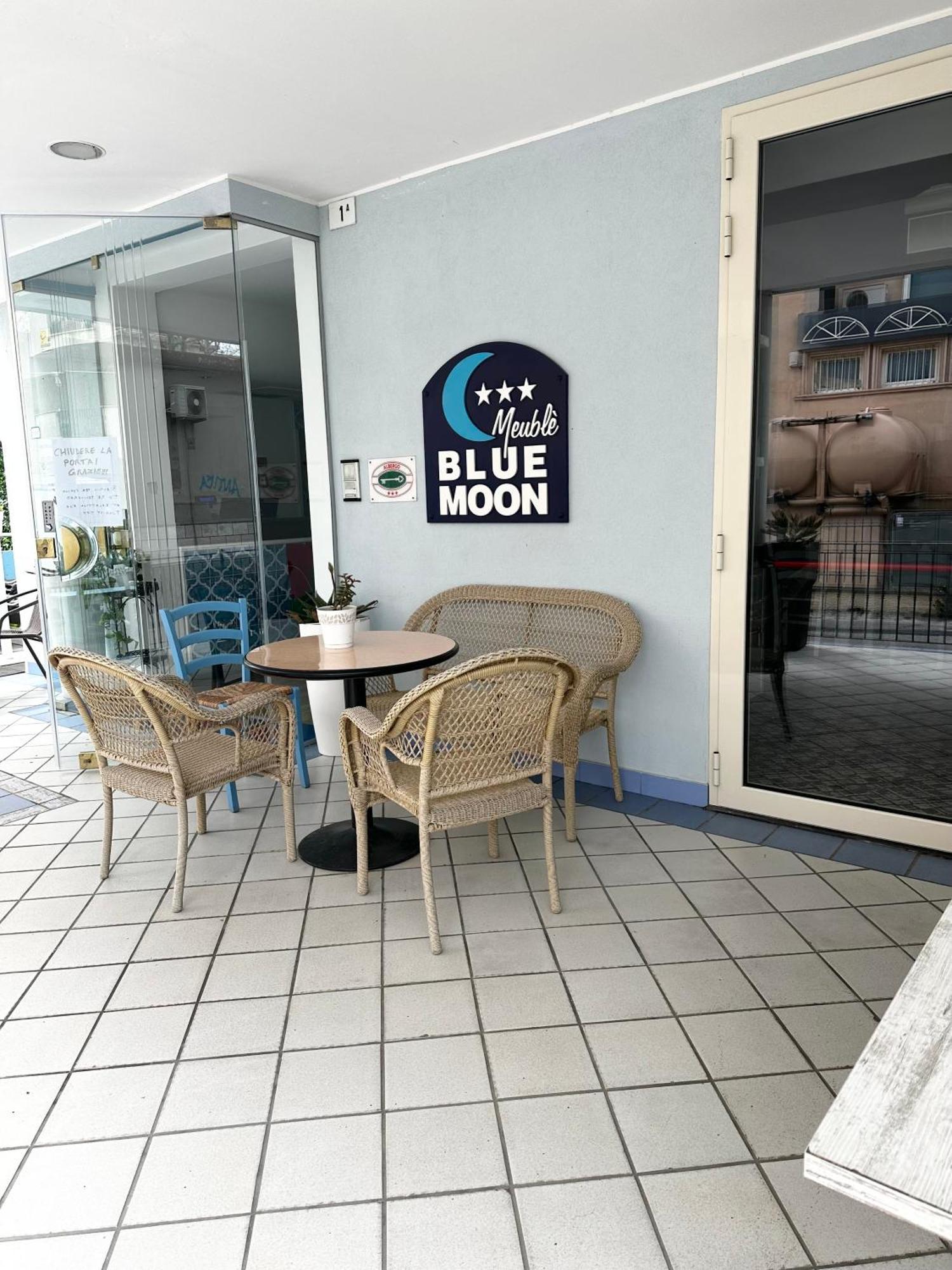 Hotel Blue Moon リミニ エクステリア 写真